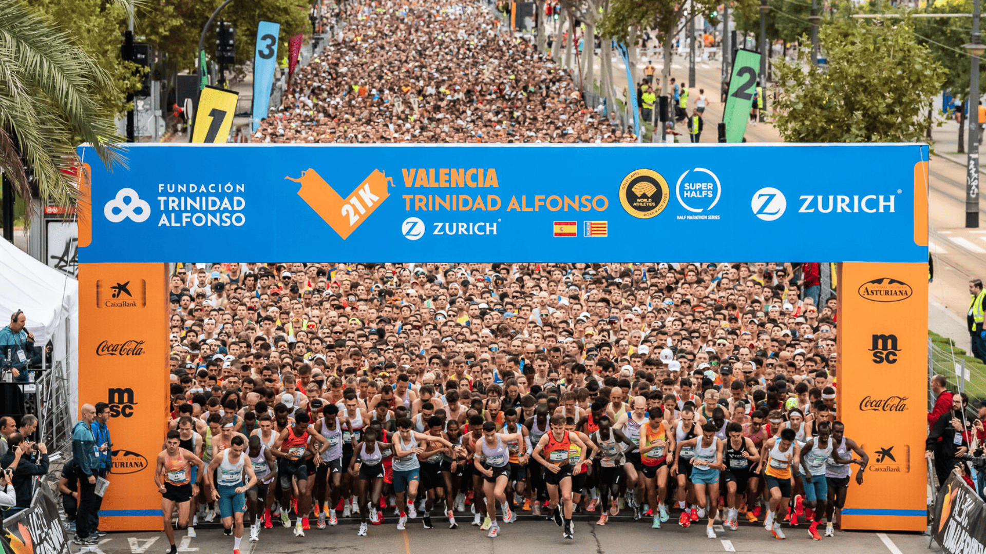 suministro de material audiovisual