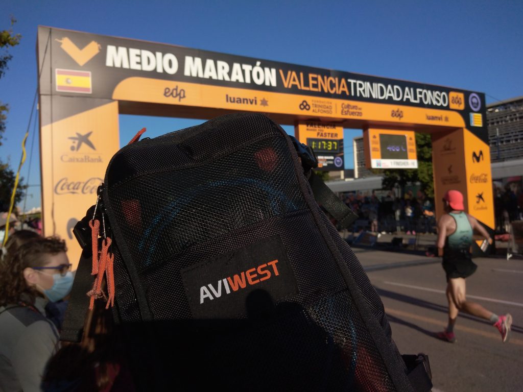 retransmisión con aviwest del medio maratón de valencia 2021